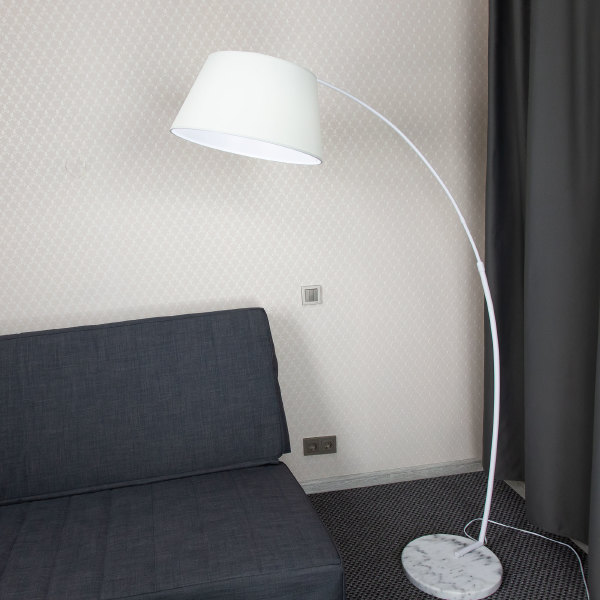 Торшер Арчи CL807010