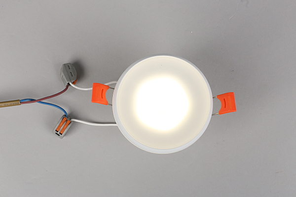 Встраиваемый светильник Genova OML-102809-01