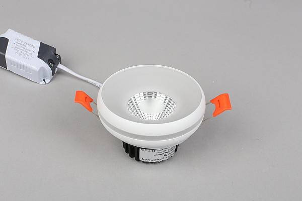 Встраиваемый светильник Genova OML-102809-06