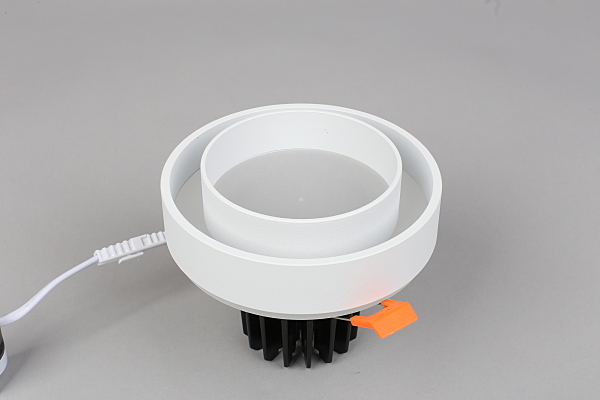 Встраиваемый светильник Valletta OML-103209-15