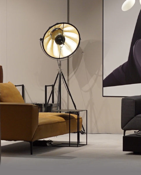 Торшер Studio 7095F black/gold