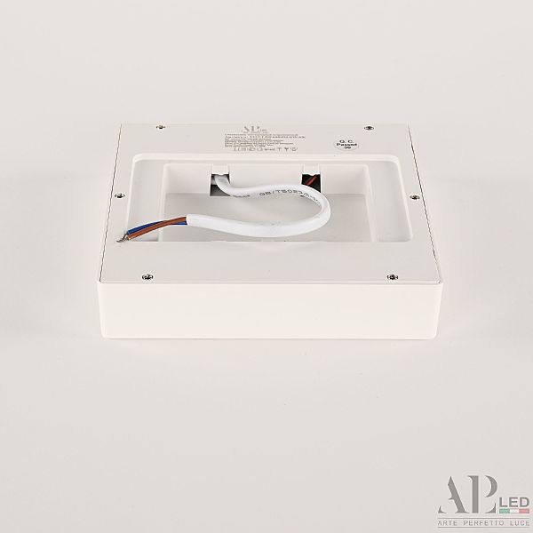 Светильник потолочный Ingrid 3322.LDF6004M/6W/6K