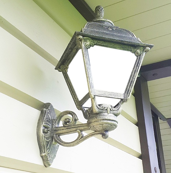 Уличный настенный светильник Cefa U23.131.000.BYF1R