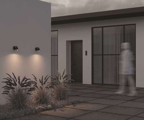 Уличный настенный светильник Scope O025WL-01B