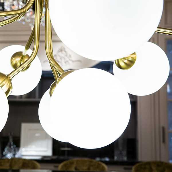 Люстра на штанге Apiales L03809