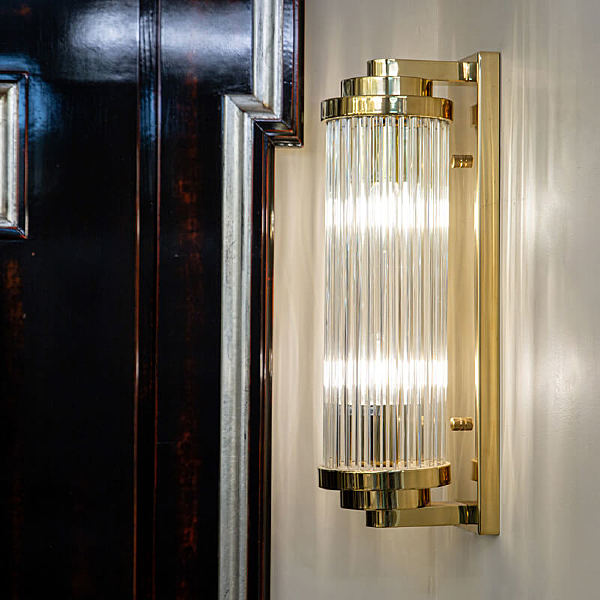 Настенное бра Lantern L90222