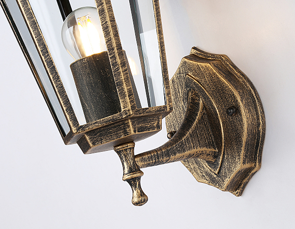 Уличный настенный светильник Garden ST2012