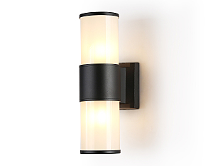 Уличный настенный светильник Garden ST2455