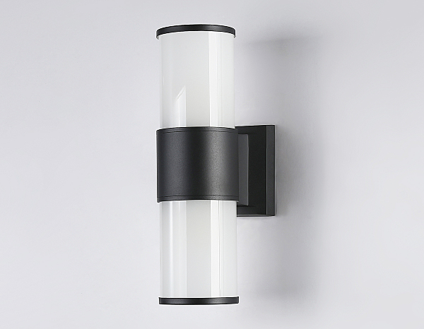 Уличный настенный светильник Garden ST2455