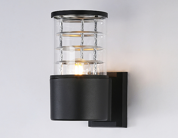 Уличный настенный светильник Garden ST2522