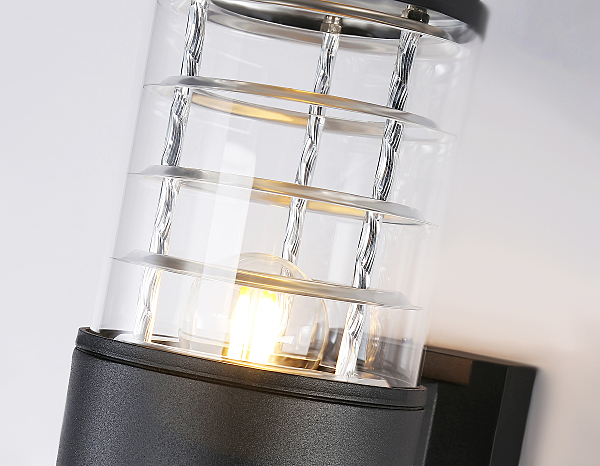 Уличный настенный светильник Garden ST2522