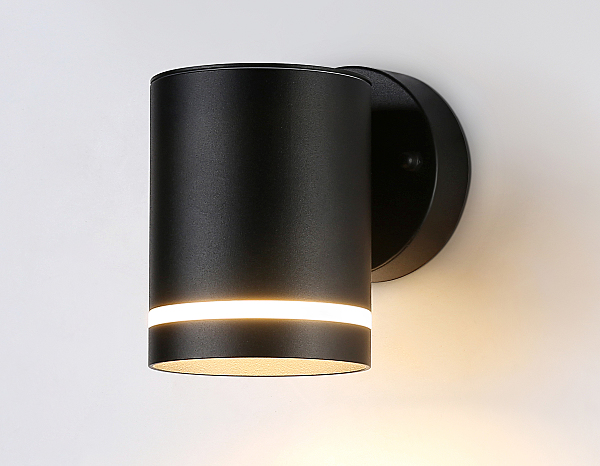 Уличный настенный светильник Garden ST3327