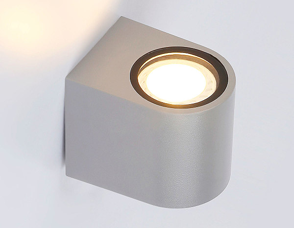 Уличный настенный светильник Garden ST3721