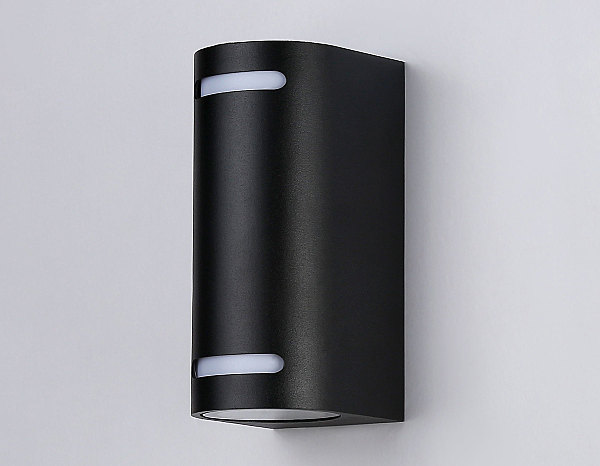 Уличный настенный светильник Garden ST3744