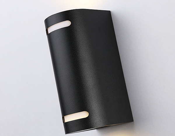 Уличный настенный светильник Garden ST3744