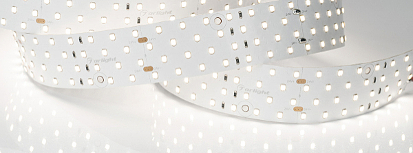 LED лента RT открытая 025158(2)