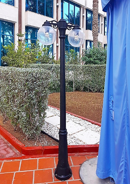 Столб фонарный уличный Globe 250 G25.156.S20.AXF1R