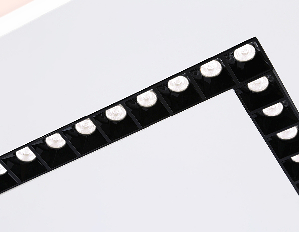 Светильник потолочный LineTech FL51415