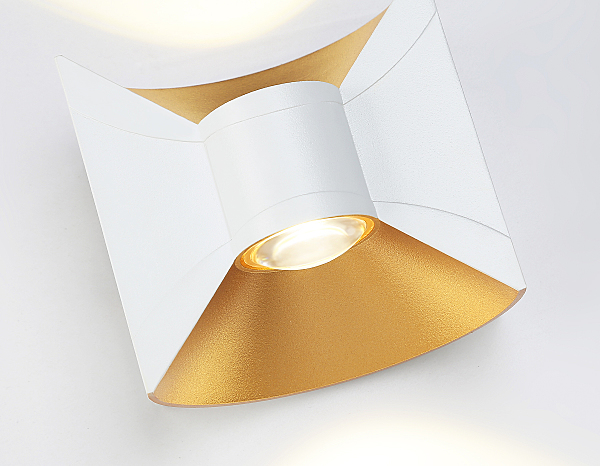 Уличный настенный светильник Garden ST4471