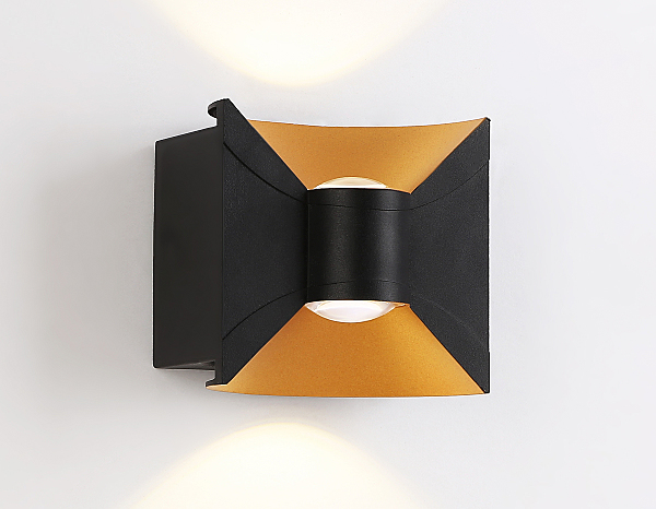 Уличный настенный светильник Garden ST4472