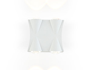 Уличный настенный светильник Garden ST4482