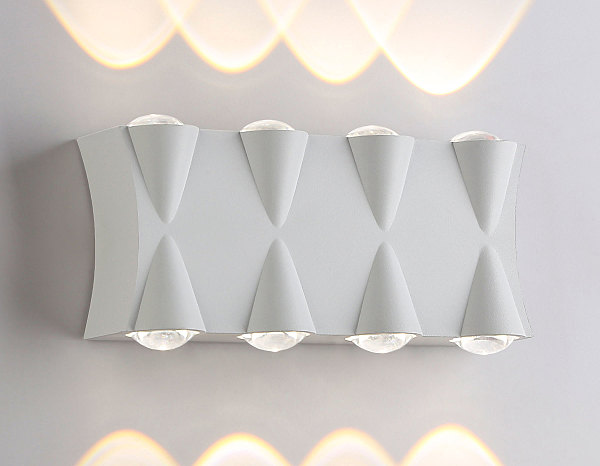 Уличный настенный светильник Garden ST4490