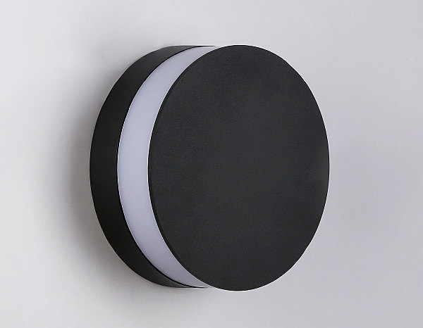 Уличный настенный светильник Garden ST4544