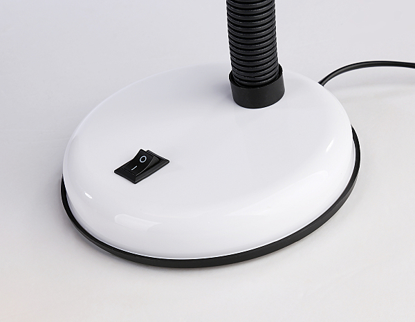 Настольная лампа Desk DE7701