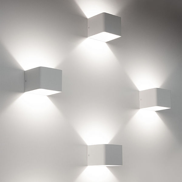 Настенный светильник Corudo Corudo LED белый 4000К (MRL LED 1060)
