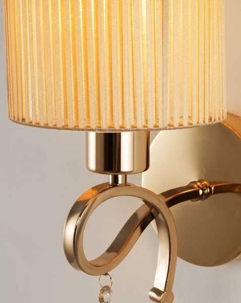 Настенное бра Chilly V2570-1W