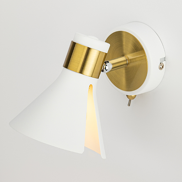 Настенное бра Maira 7054-701