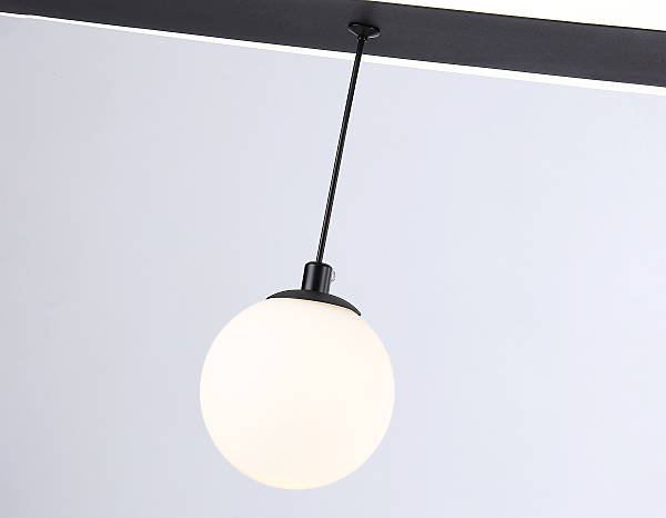 Потолочная люстра LineTech FL66202