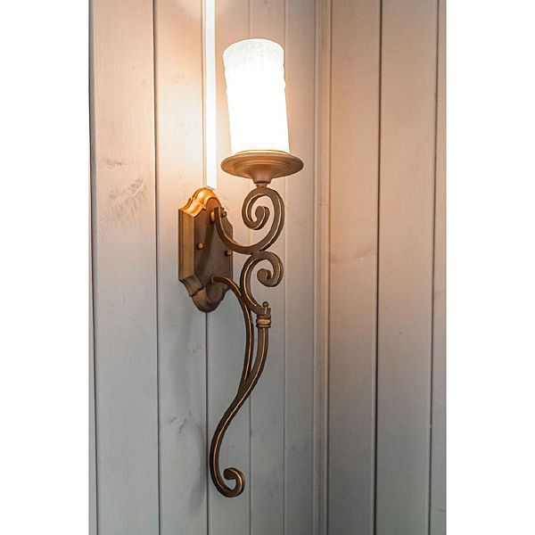 Настенное бра Chiaro Айвенго 382021201