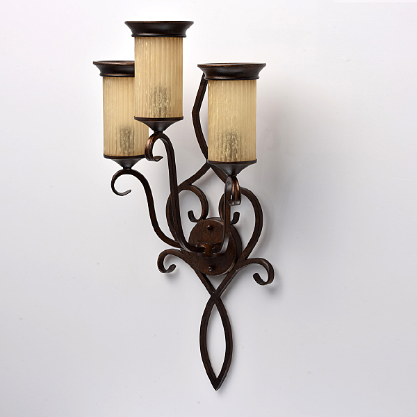 Настенное бра Chiaro Айвенго 382020103