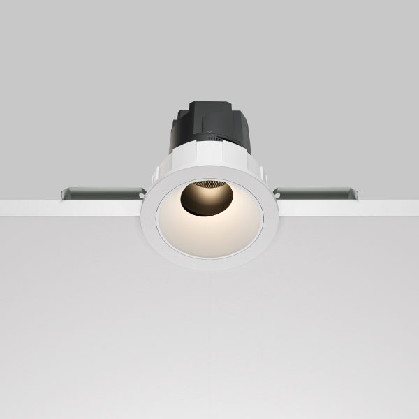 Встраиваемый светильник Maytoni DL057-7W3K-W