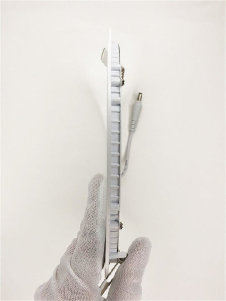 Встраиваемый светильник 102 VLS-102R-18W-NH