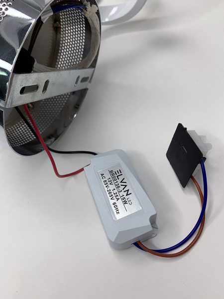 Настенное бра 136 BR-136/3-8W-NH-Wh