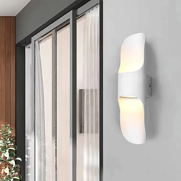 Настенный светильник Wels IL.0014.0008-WH