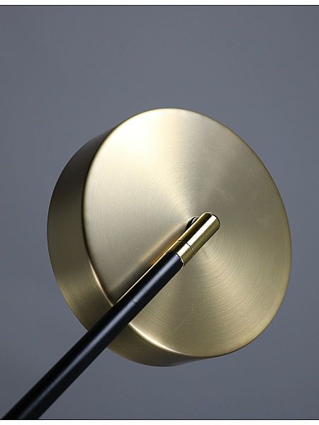 Люстра на штанге Lunar ZRS.01243.06