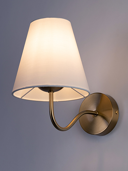 Настенное бра Charlotte MR2101-1W