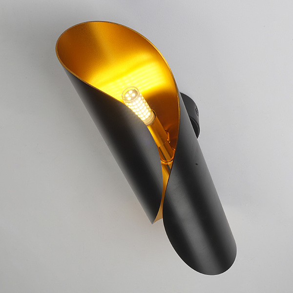 Настенный светильник Neep ZRS.1823.021