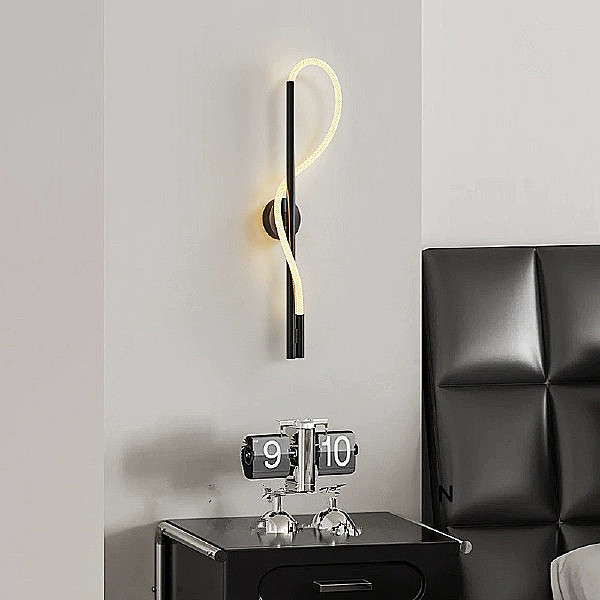 Настенный светильник Tura LE103W-90B