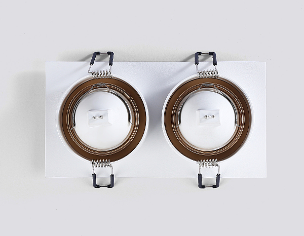 Встраиваемый светильник Standard Tech TN102733