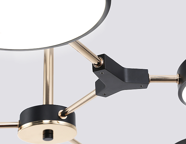 Потолочная люстра LineTech FL516334