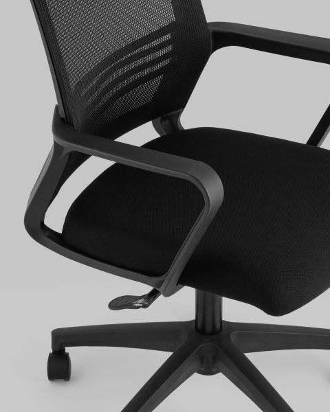 Кресло офисное Simpleх WH-826 black