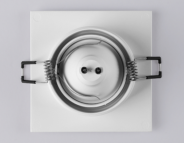 Встраиваемый светильник Standard Tech TN102743