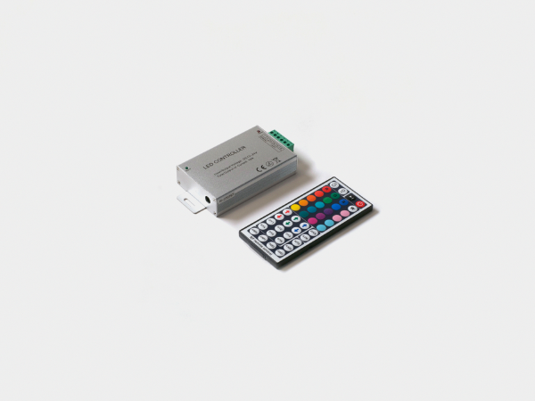Пульт к светодиодной ленте RF RGB RF-RGB-44-18A
