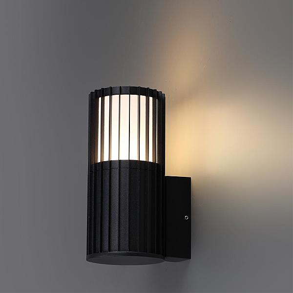 Уличный настенный светильник Costas 370991