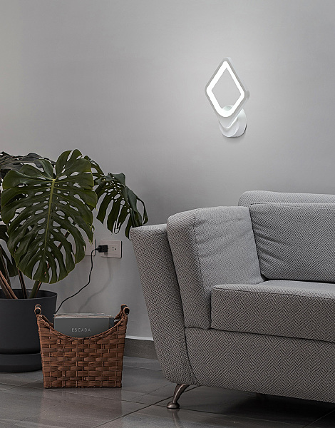 Настенное бра Square 10220/1LED 18W