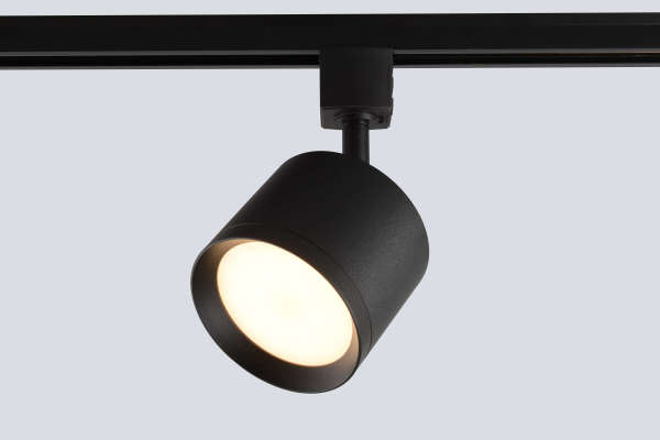 Трековый светильник Basic CLT 0.31 020 BK